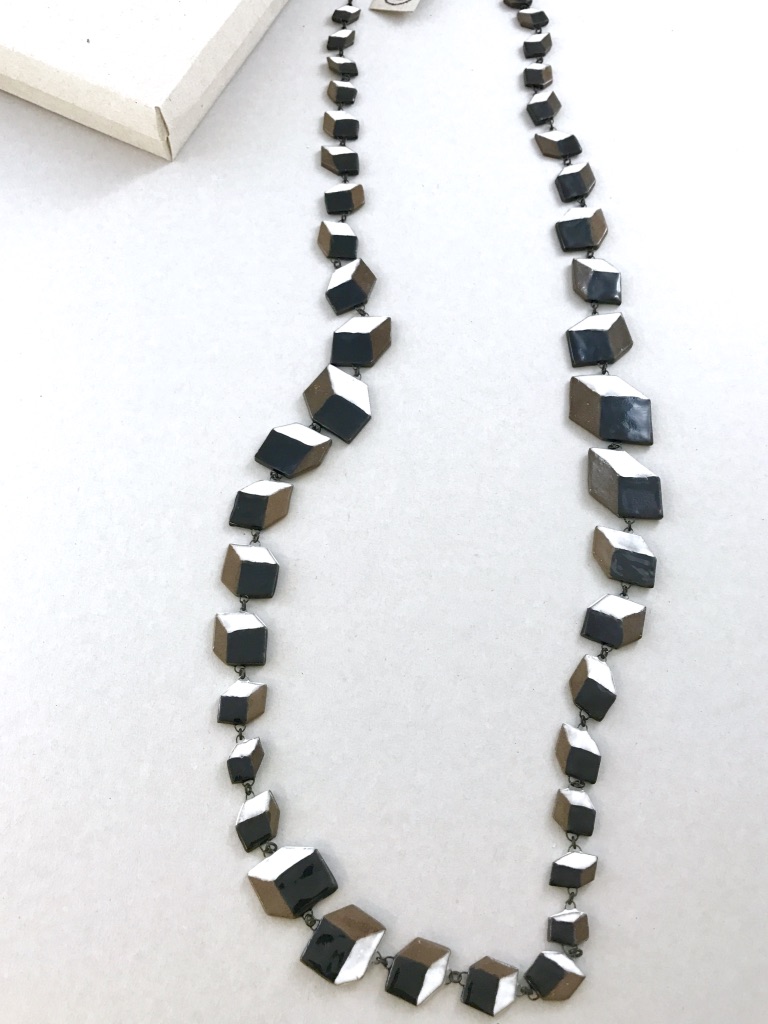 Spectacular hand made chain with ceramic perspective cubes in contrasted colors