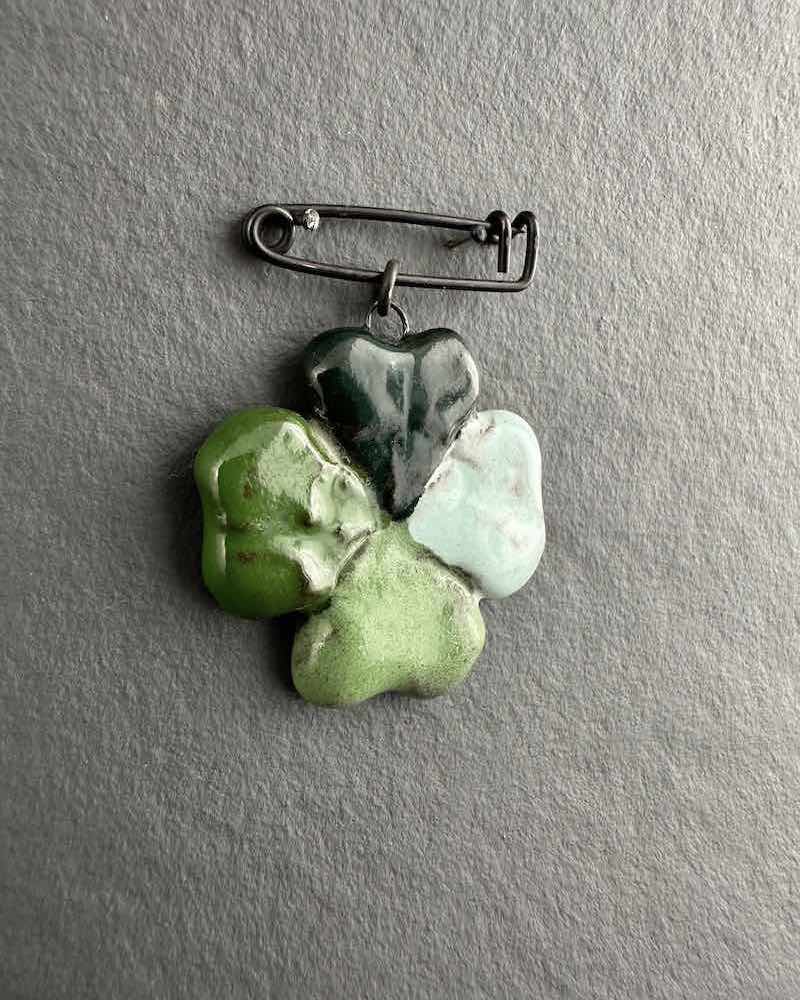 Broche Trèfle à 4 feuilles en céramique