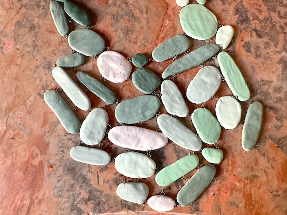 Pièces uniques en céramiques - bijoux de créateur Claire Hecquet-Chaut